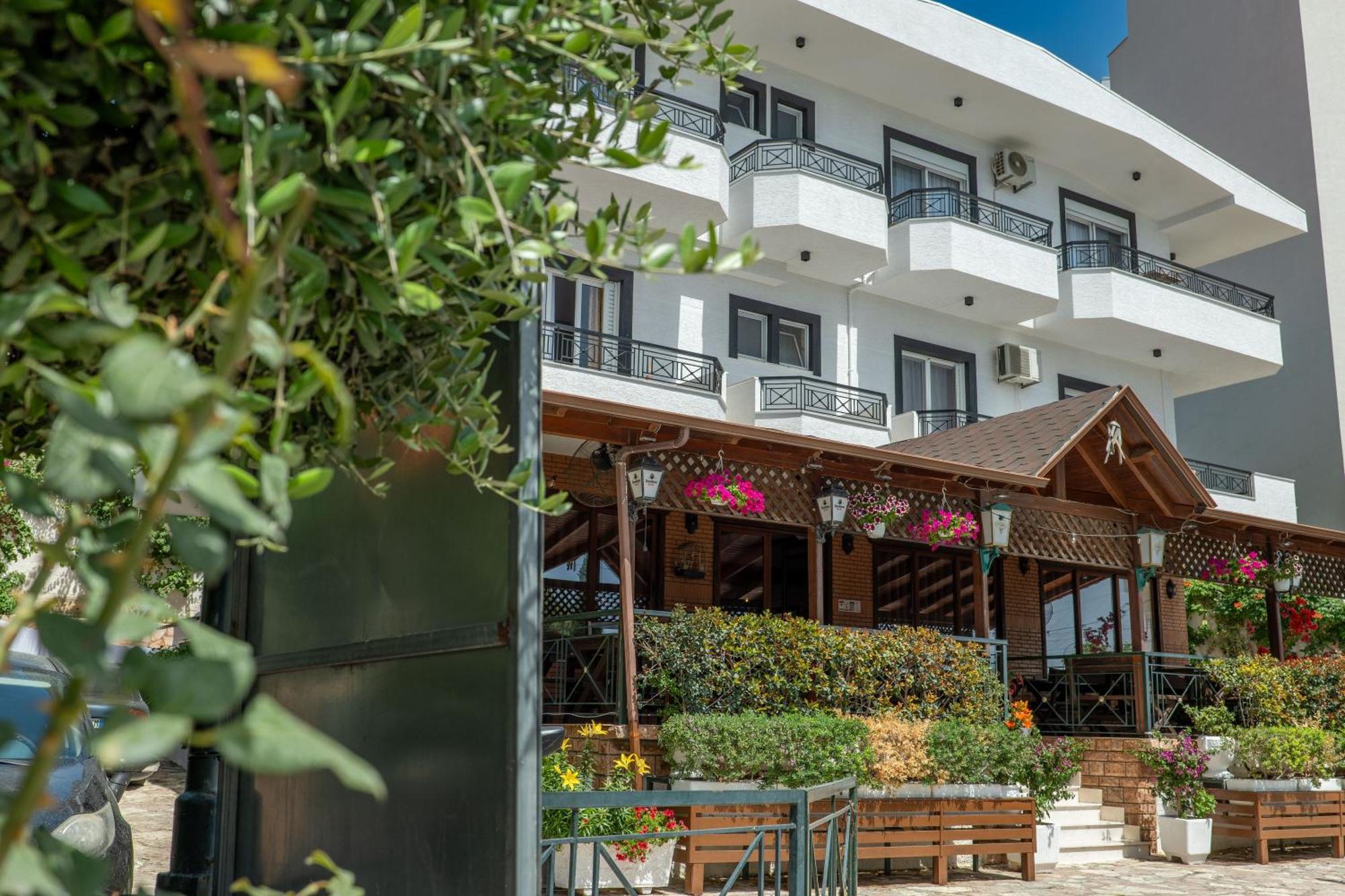 Sunkised Hotel Saranda Zewnętrze zdjęcie