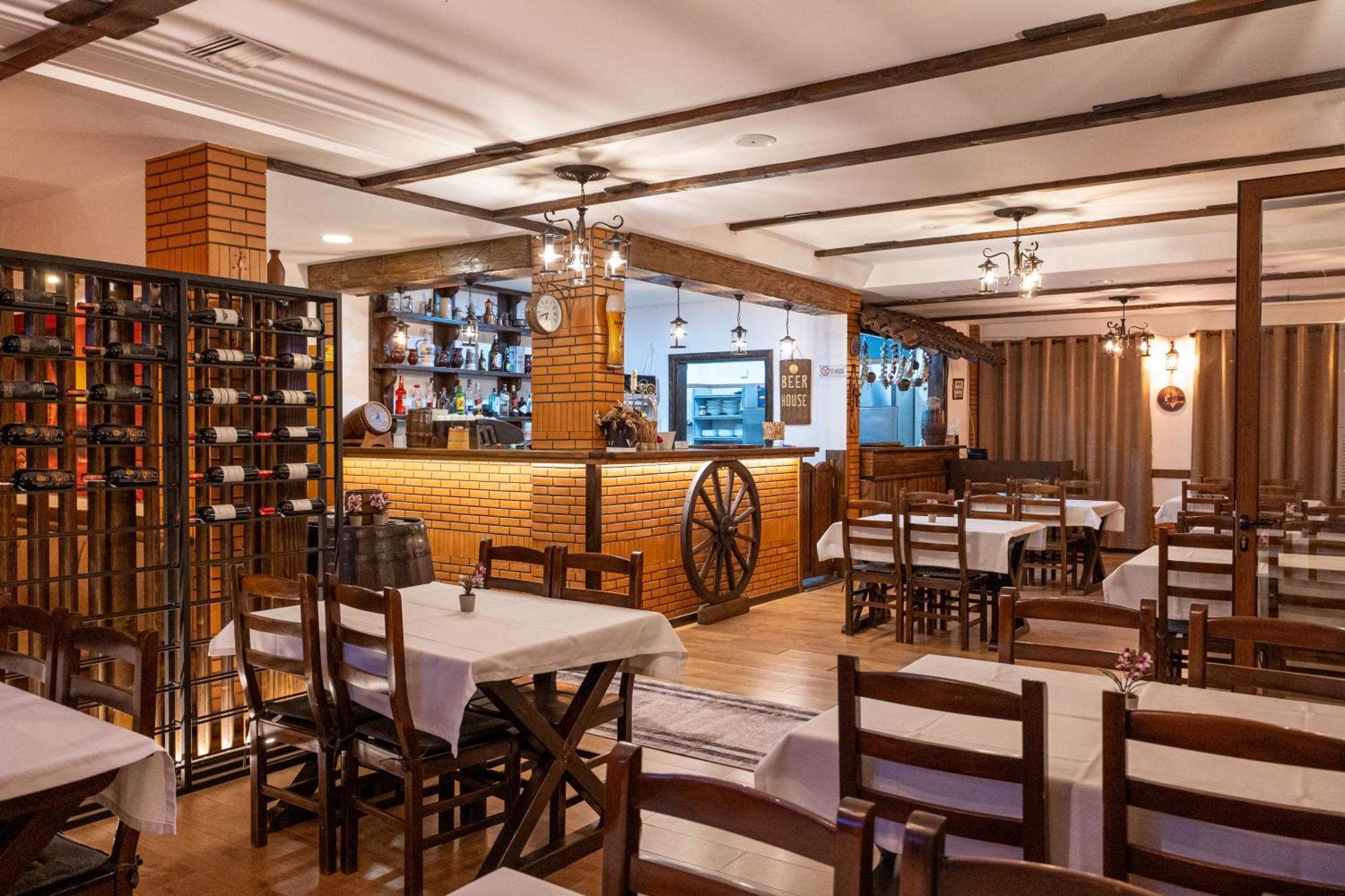 Sunkised Hotel Saranda Zewnętrze zdjęcie