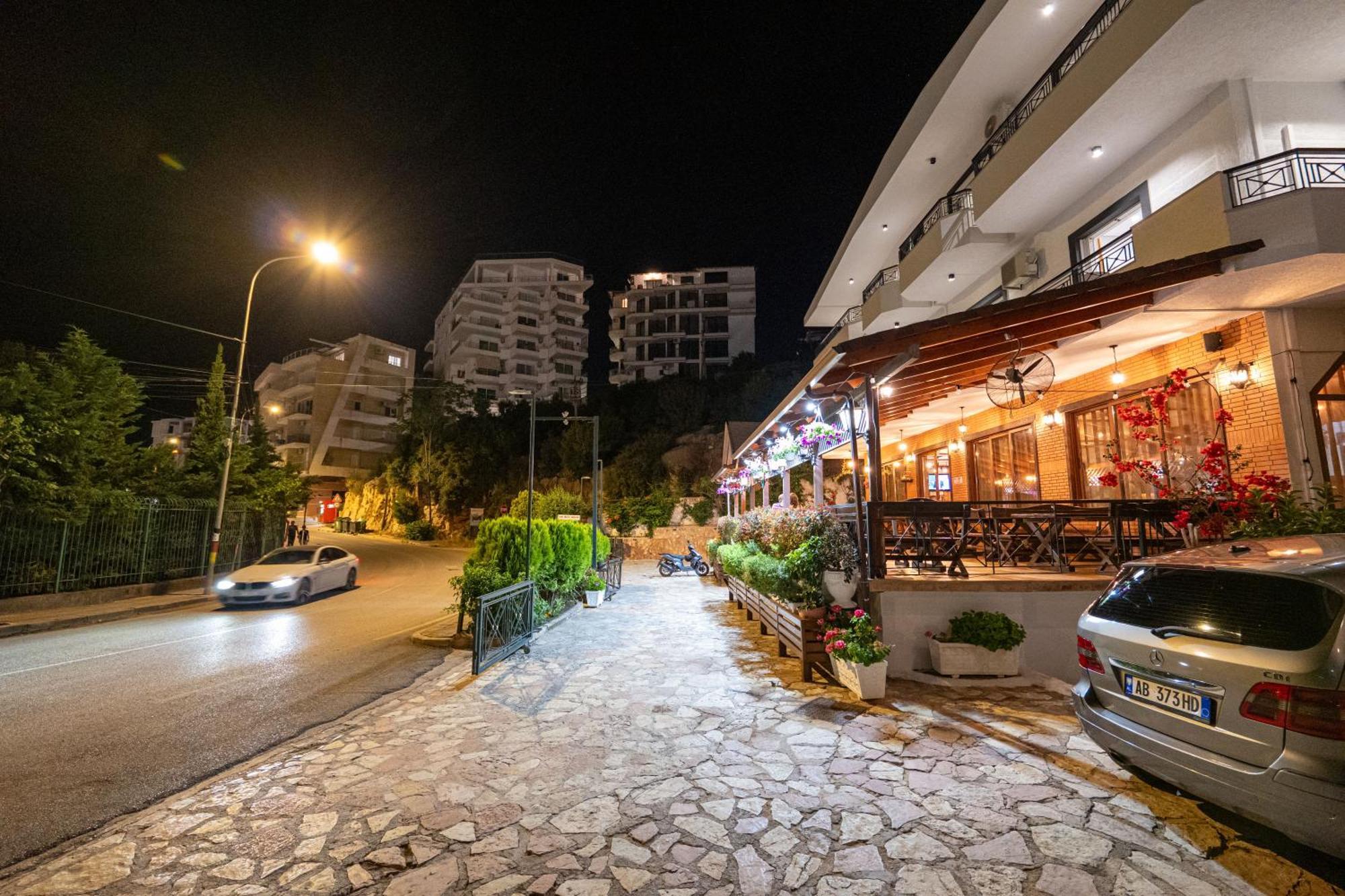 Sunkised Hotel Saranda Zewnętrze zdjęcie