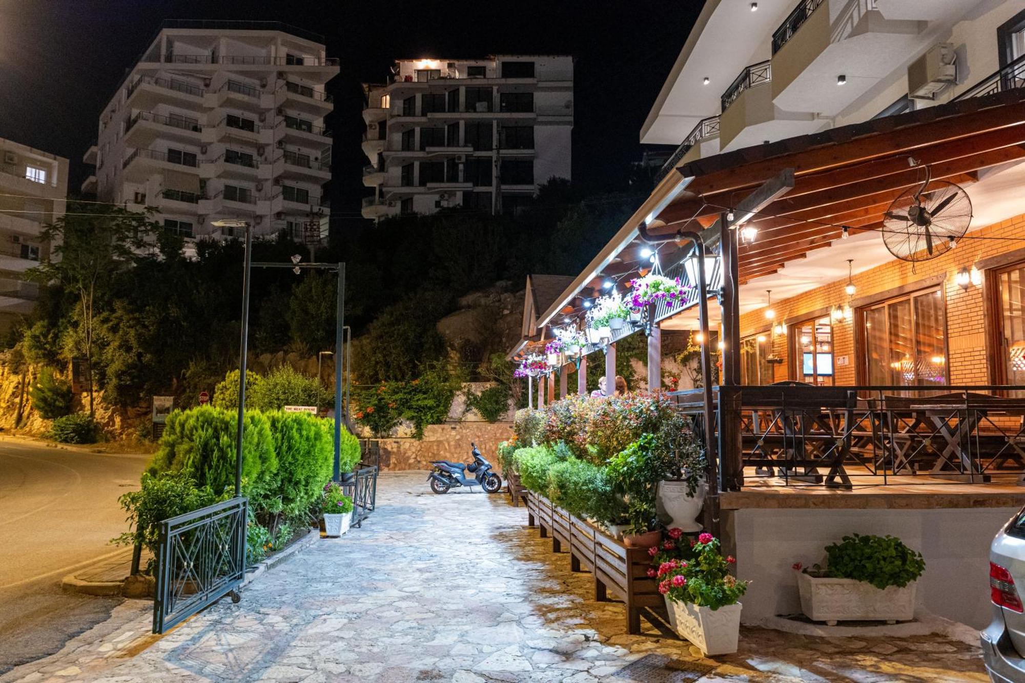 Sunkised Hotel Saranda Zewnętrze zdjęcie