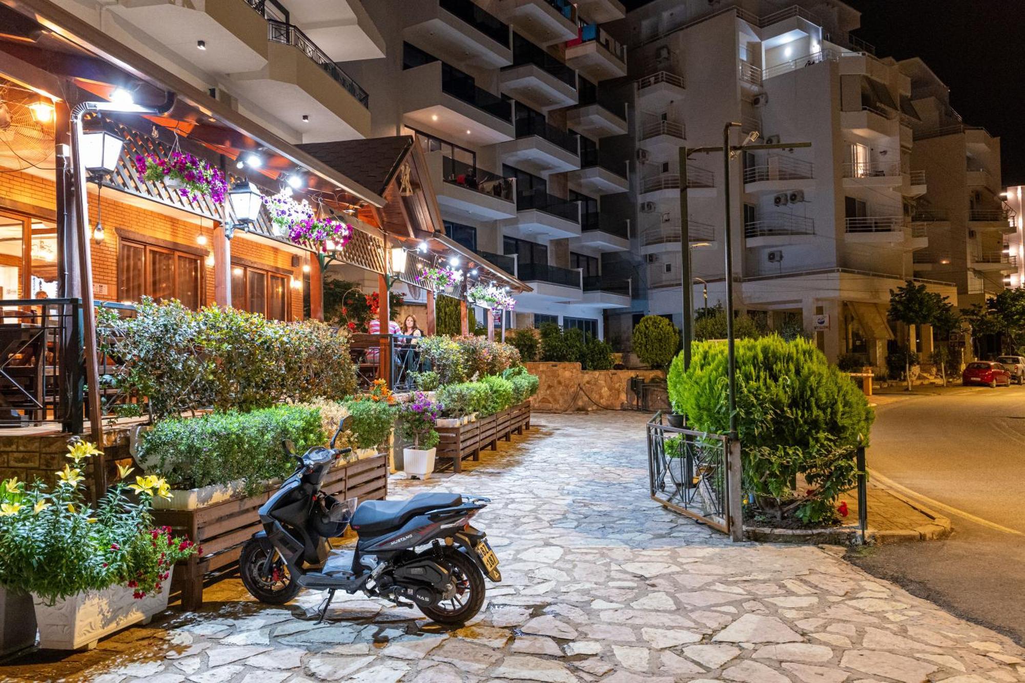 Sunkised Hotel Saranda Zewnętrze zdjęcie