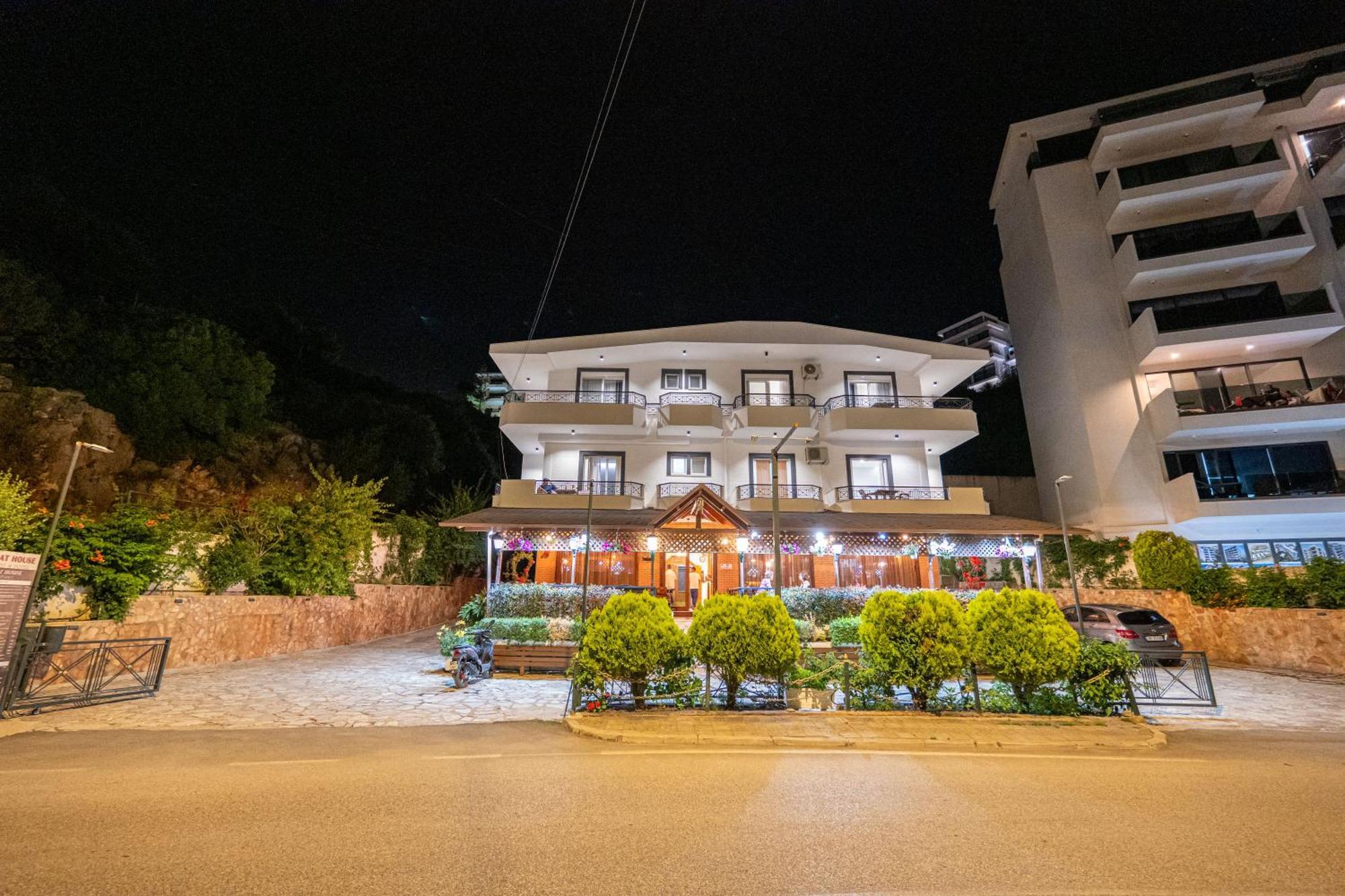 Sunkised Hotel Saranda Zewnętrze zdjęcie