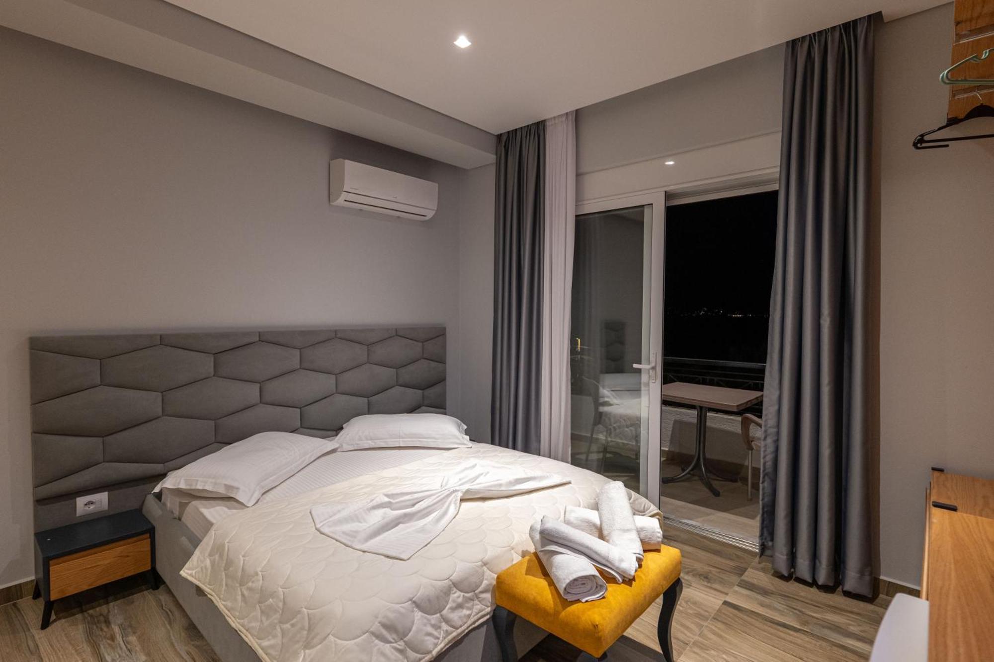 Sunkised Hotel Saranda Zewnętrze zdjęcie